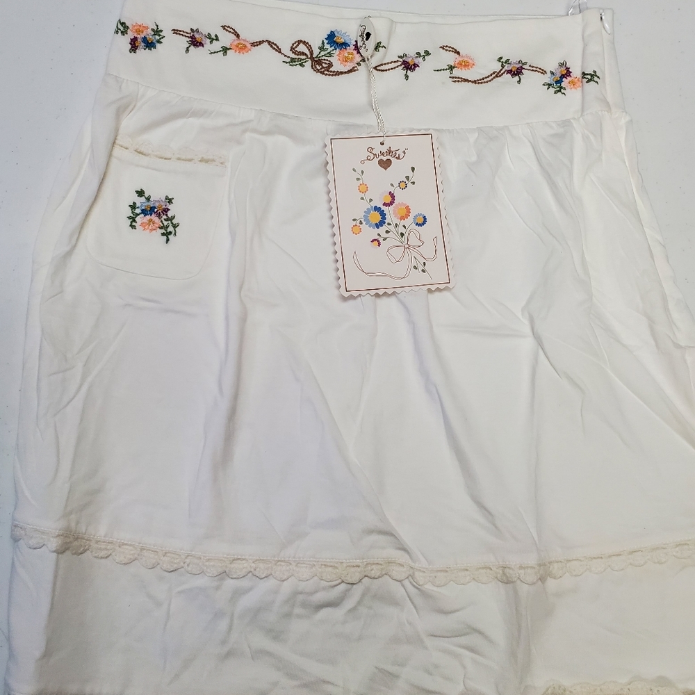 Sweetees Skirt. Size L